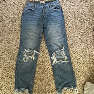 WE THE FREE size 24 distress jeans